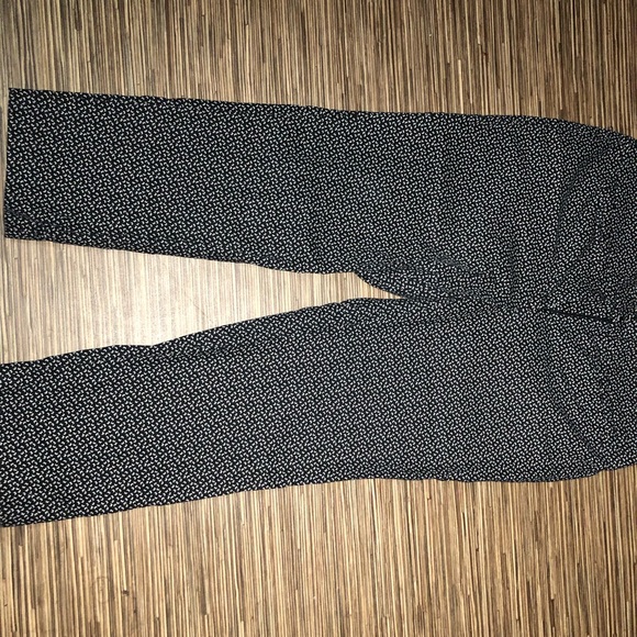 Loft cute pattern pants - Picture 3 of 7